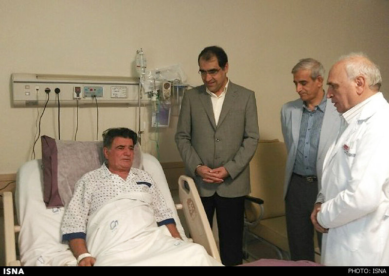 عیادت وزیر بهداشت از استاد آواز محمدرضا شجریان