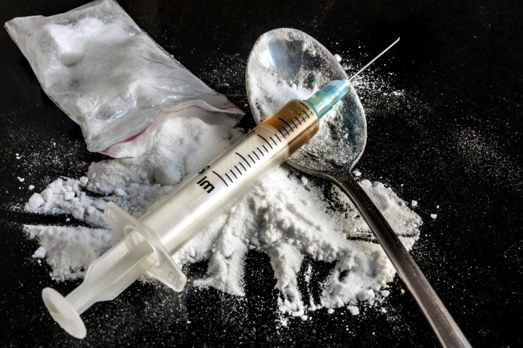 اوردوز مواد مخدر و روانگردان چگونه اتفاق می افتد؟
